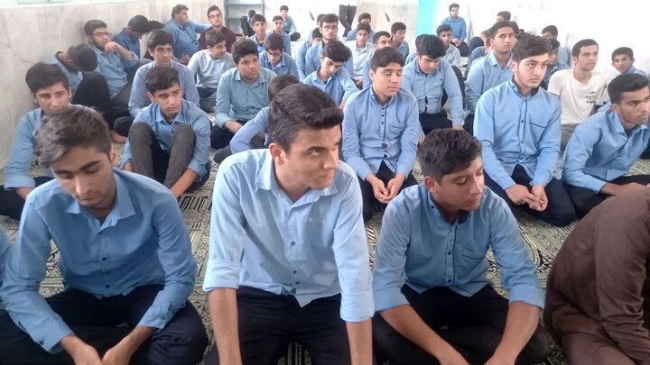 ۱۶۰ دانش آموز دیری به مناطق جنگی اعزام می‌شوند