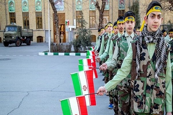 چگونگی آشنایی دانش آموزان با انتقال قدرت از غرب به شرق جهان