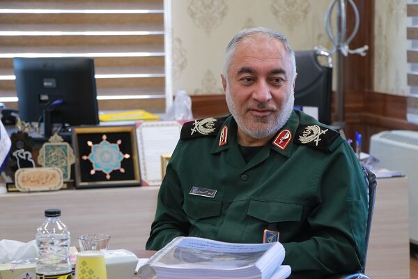 مبارزه ما با استکبار تمام نشده و همچنان ادامه دارد مبارزه ما با استکبار تمام نشده و همچنان ادامه دارد