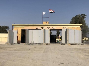 رویترز: گذرگاه رفح با میانجی‌گری قطر برای خروج محدود از غزه باز شد