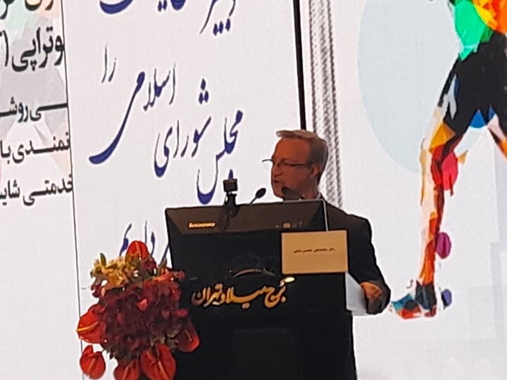 رویکرد نظام سلامت کشور باید تغییر کند/ نگرانی از مهاجرتهای شغلی