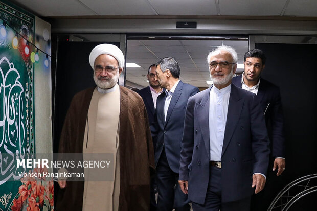 آئین تکریم محمد مخبر رئیس سابق و معارفه پرویز فتاح رئیس جدید ستاد اجرایی فرمان امام
