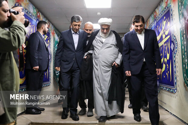آئین تکریم محمد مخبر رئیس سابق و معارفه پرویز فتاح رئیس جدید ستاد اجرایی فرمان امام