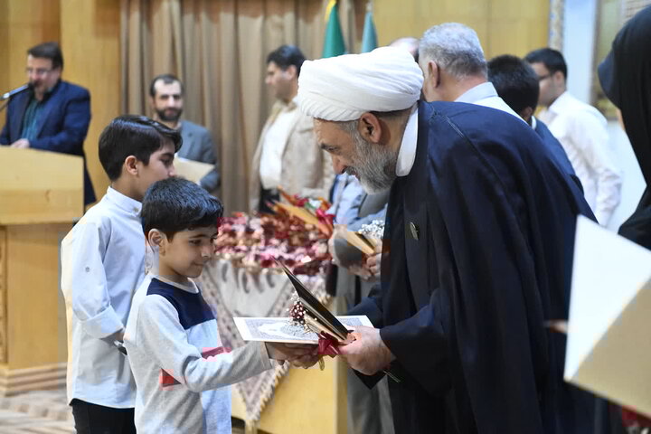 برگزاری نودونهمین مراسم اختتامیه کلاسهای تابستانی حرم عبدالعظیم