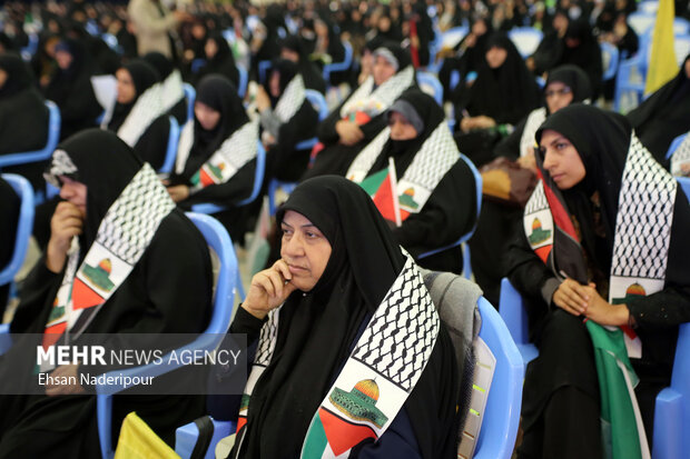 گردهمایی بزرگ ائمه جماعات و فرماندهان بسیج تهران