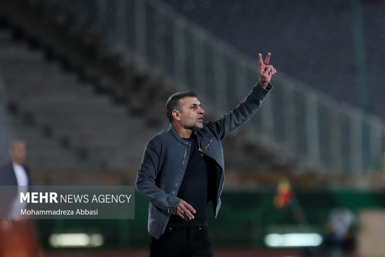 گزینههای خارجی و ایرانی روی میز داریم/باید بهترین را انتخاب کنیم