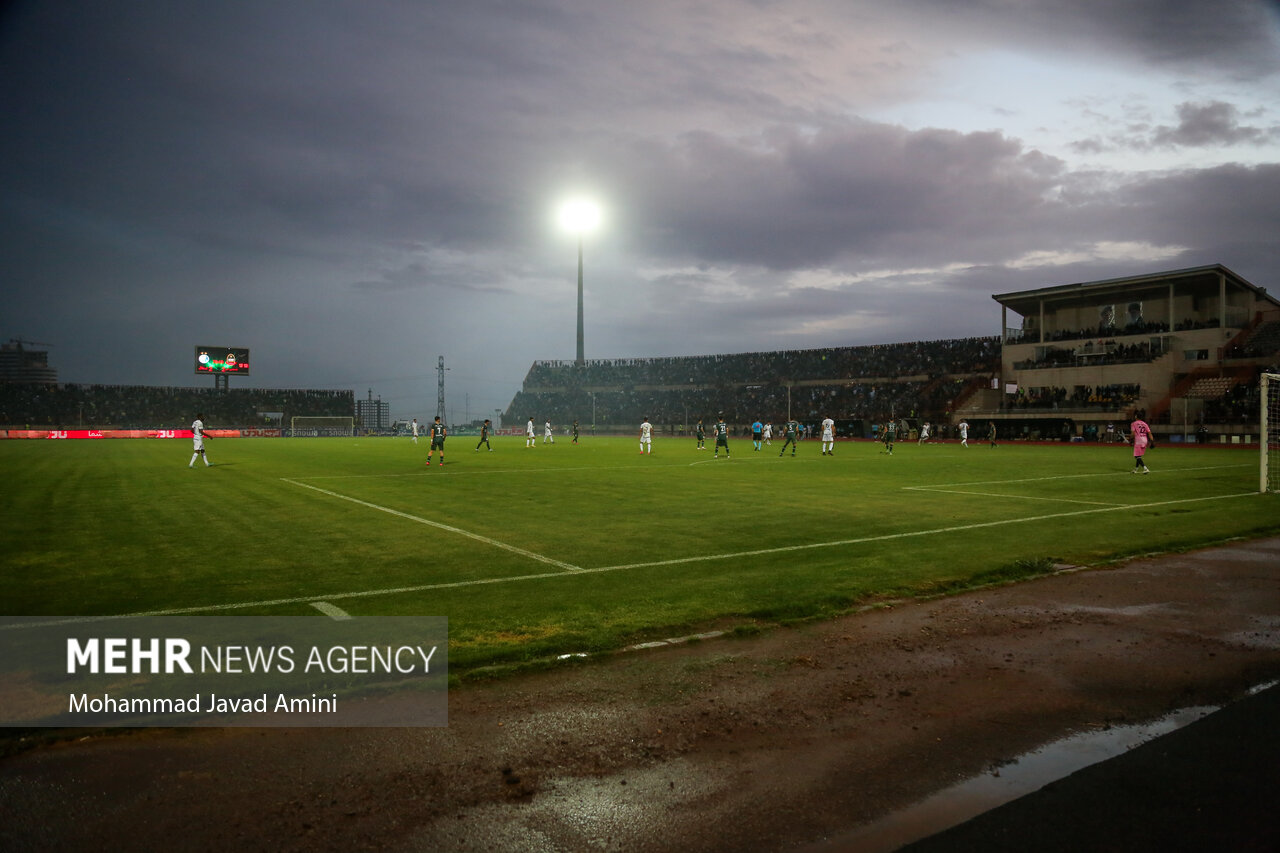 پیروزی گل گهر در دربی کرمان/ توقف ملوان و تقسیم امتیازات در تهران پیروزی گل گهر در دربی کرمان/ توقف ملوان و تقسیم امتیازات در تهران