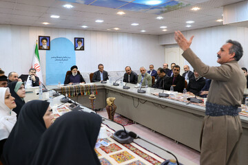 Raisi visits Kurdistan Province