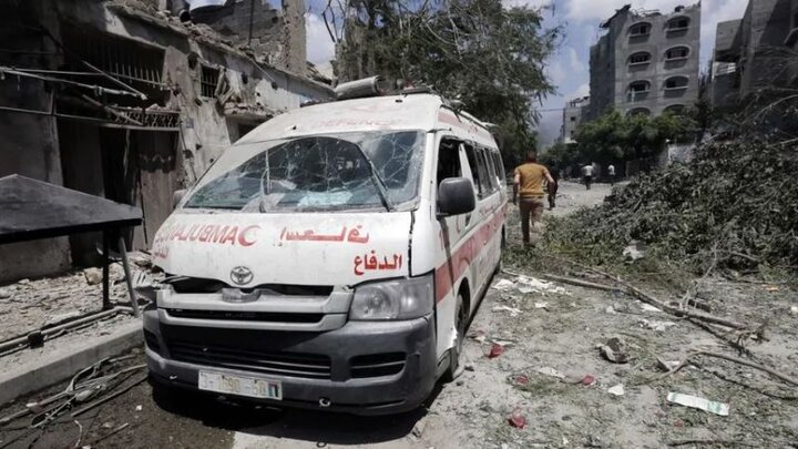 اشغالگران عامدانه آمبولانس را در غزه هدف قرار می دهند