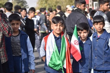 حماسه حضور باشکوه مردم تایباد در راهپیمایی ۱۳ آبان