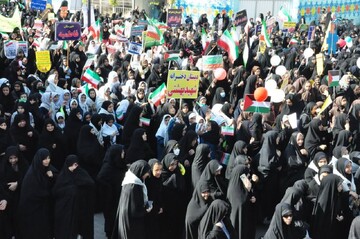 حضور پرشور مردم کاشمر در راهپیمایی یوم‌الله ۱۳ آبان