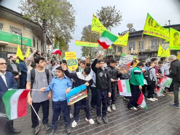 حضور گسترده مردم رودسر در راهپیمایی ۱۳ آبان