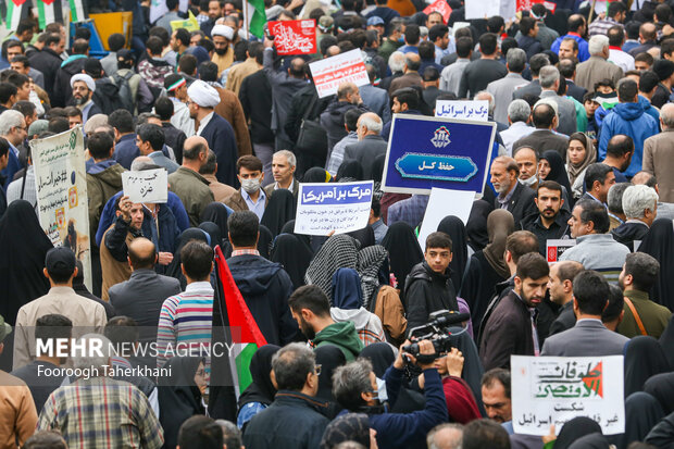 نسل آرمانی زمینه ساز ظهور منجی عالم بشریت است