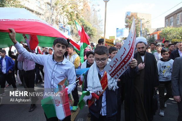 راهپیمایی ۱۳ آبان در ارومیه