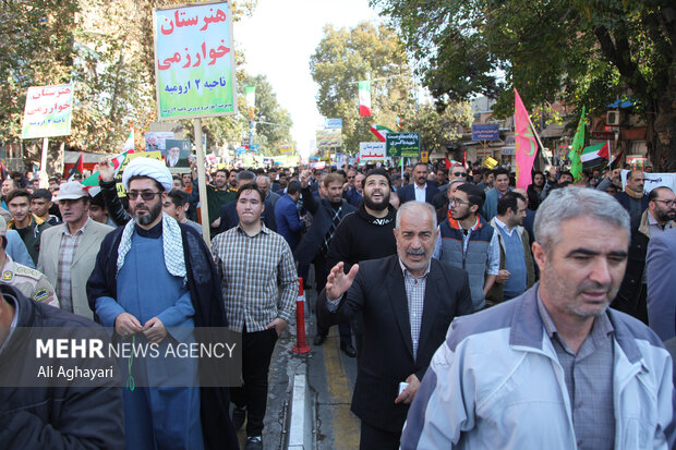 راهپیمایی ۱۳ آبان در ارومیه