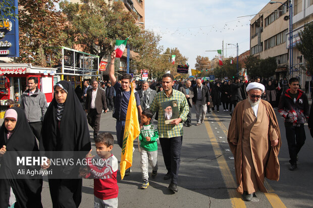 راهپیمایی ۱۳ آبان در ارومیه