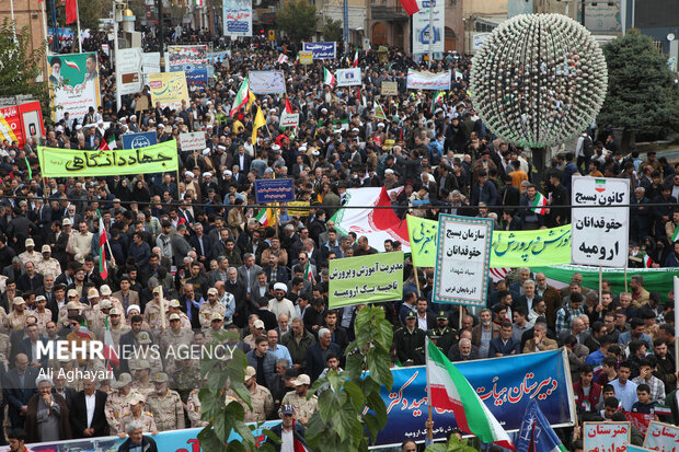 راهپیمایی ۱۳ آبان در ارومیه