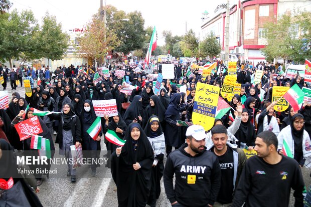 راهپیمایی یوم الله 13 آبان در کرمانشاه