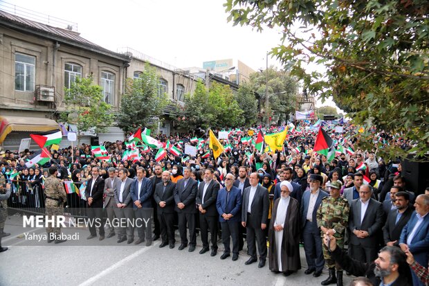 راهپیمایی یوم الله 13 آبان در کرمانشاه