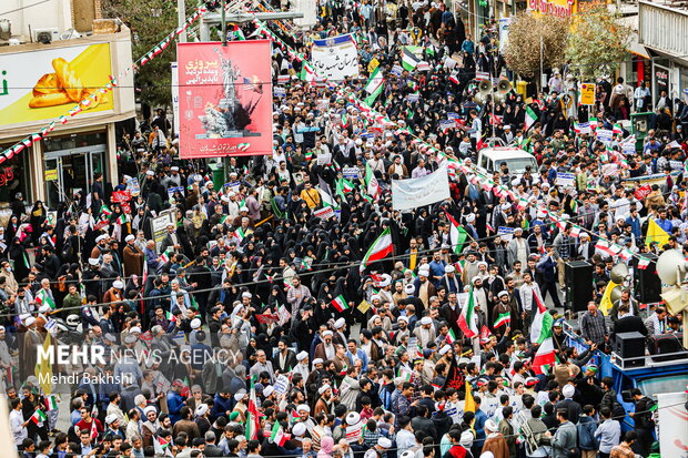 راهپیمایی ۱۳ آبان در قم