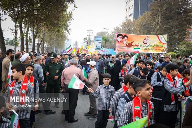 راهپیمایی 13 آبان در آمل