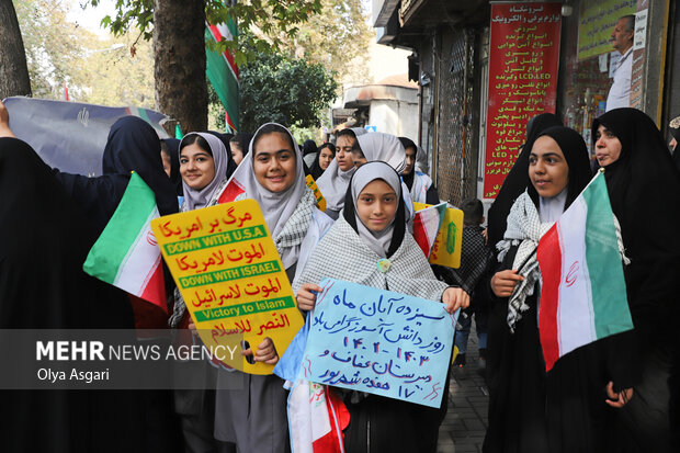 راهپیمایی یوم‌الله ۱۳ آبان در گرگان