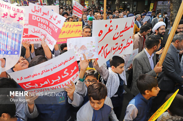 راهپیمایی یوم‌الله ۱۳ آبان در گرگان