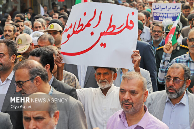 راهپیمایی یوم‌الله ۱۳ آبان در گرگان