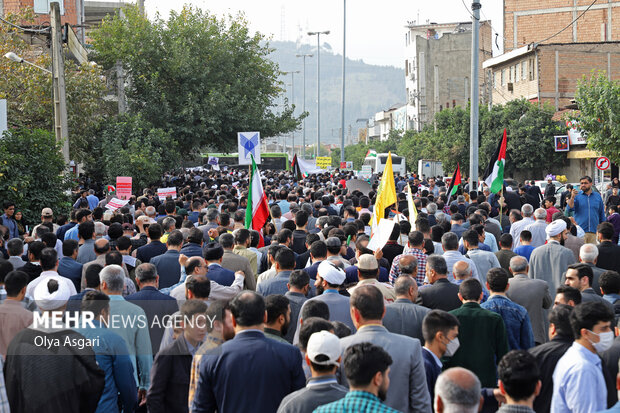 راهپیمایی یوم‌الله ۱۳ آبان در گرگان