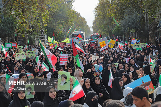 راهپیمایی یوم‌الله ۱۳ آبان در گرگان