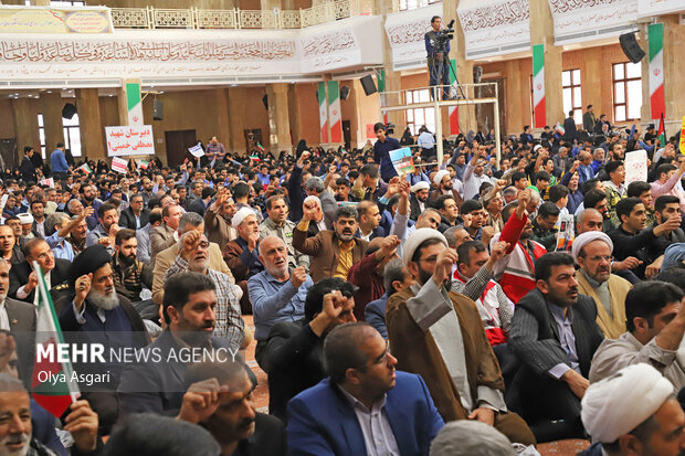 راهپیمایی یوم‌الله ۱۳ آبان در گرگان