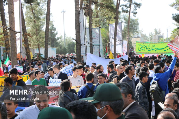 برگزاری راهپیمایی ۱۳ آبان در زاهدان