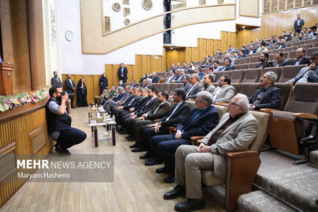 همایش بزرگداشت هفته پدافند غیرعامل صبح شنبه ۱۳ آبان ۱۴۰۲ با حضور وزیر ارتباطات و فناوری اطلاعات برگزار شد