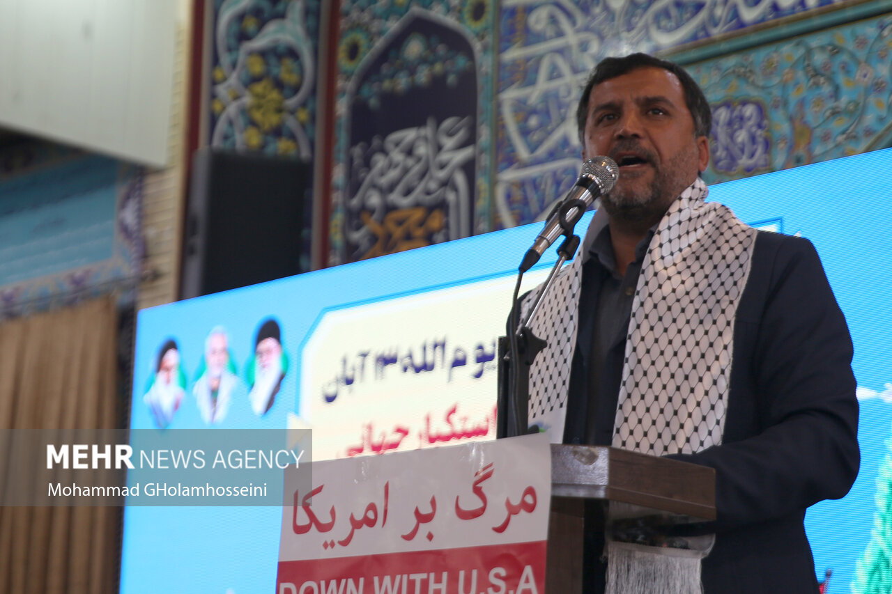 رئیس سازمان بسیج دانشآموزی: استکبارستیزی ریشه در تاریخ ایران دارد