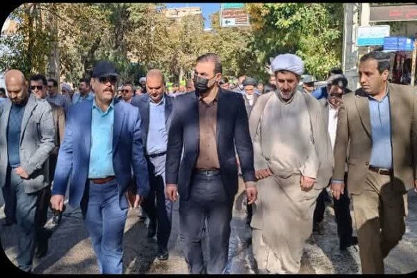 فریاد استکبارستیزی از ۱۵۰ نقطه فارس برخاست
