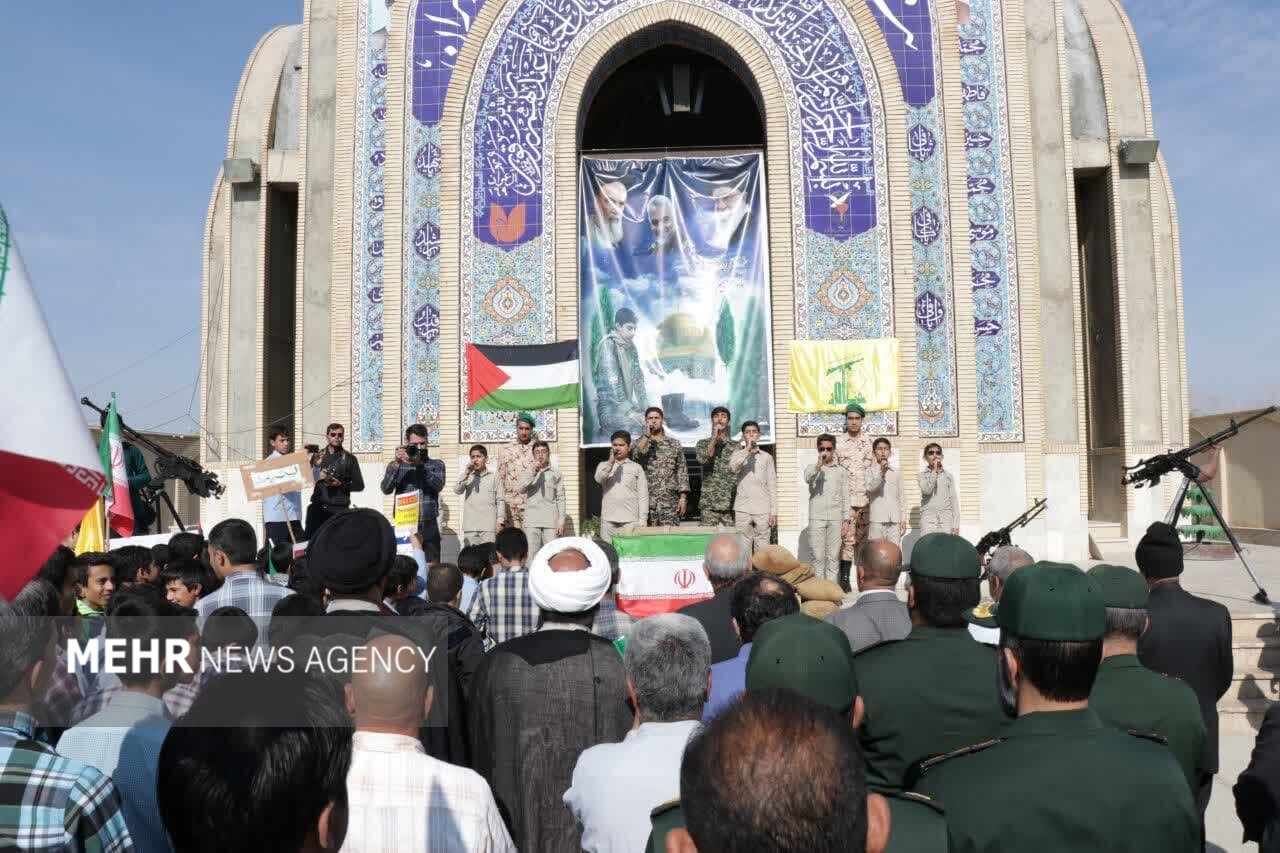 حضور پرشور مهریزی‌ها در راهپیمایی ۱۳ آبان 