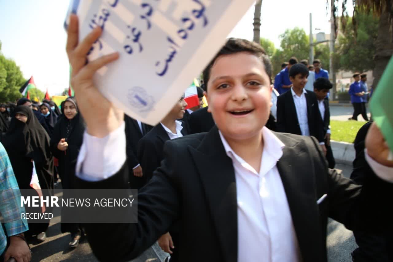 راهپیمایی ۱۳ آبان در ۳۱ نقطه استان سمنان برگزار میشود