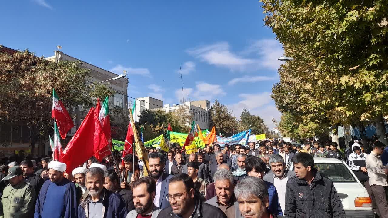 تشکر شورای هماهنگی تبلیغات اسلامی مرکزی از حضور مردم در راهپیمایی