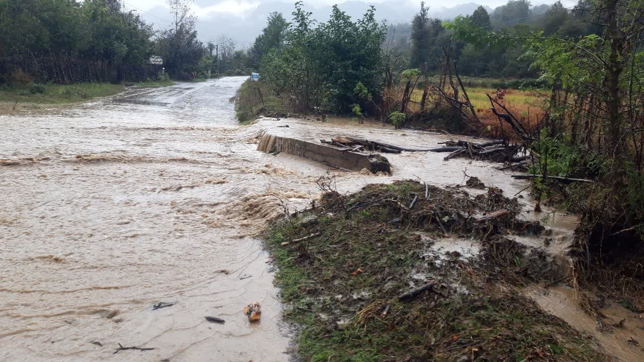 تصاویری از وقوع سیلاب در برخی مناطق روستایی شفت تصاویری از وقوع سیلاب در برخی مناطق روستایی شفت