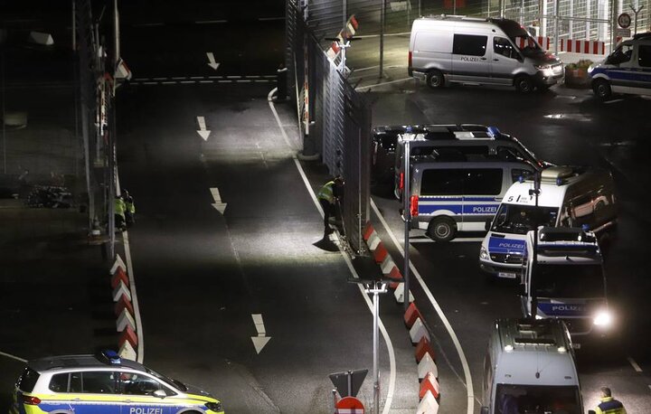 Hamburg airport closed as police deal with hostage situation