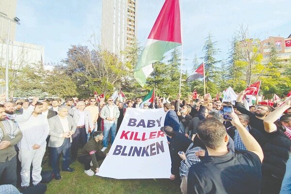 Türkiye'yi ziyareti beklenen Blinken, Ankara'da protesto edildi