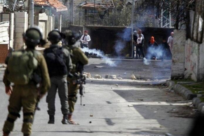 ۲۱ زخمی در حمله اشغالگران به خانواده‌های اسرای فلسطینی