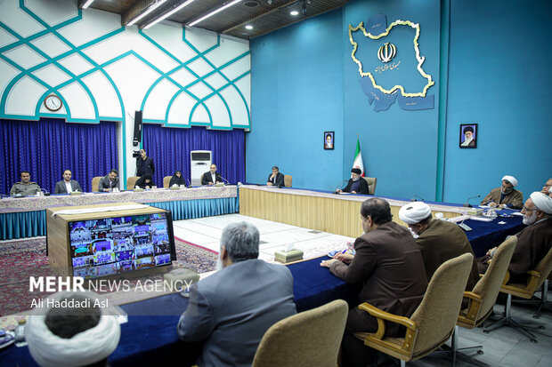 نشست شورای فرهنگ عمومی صبح روز یکشنبه ۱۴ آبان ماه ۱۴۰۲ با حجت الاسلام سید ابراهیم رئیسی، رئیس جمهور و اعضای شورا در سالن شهید مطهری نهاد ریاست جمهوری برگزار شد