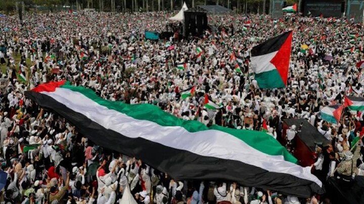 نحو 1.5 مليون شخص يتظاهرون في جاكرتا دعما لغزة