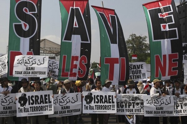 Endonezya'da halk Gazze için meydana indi Endonezya'da halk Gazze için meydana indi