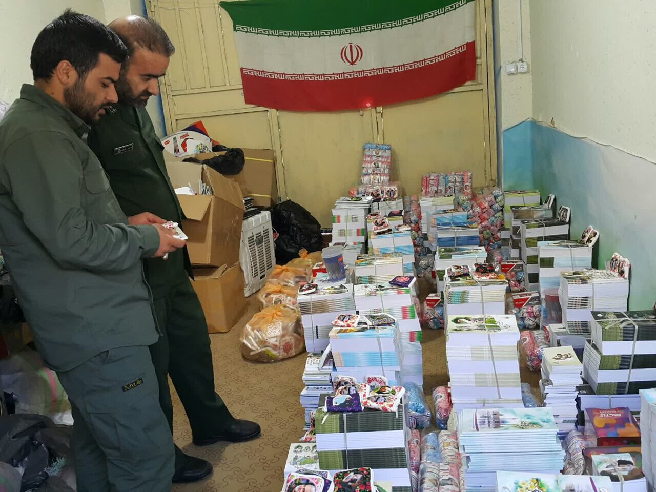 ۵۵۰ بسته ملزومات فرهنگی در مناطق محروم استان توزیع شد