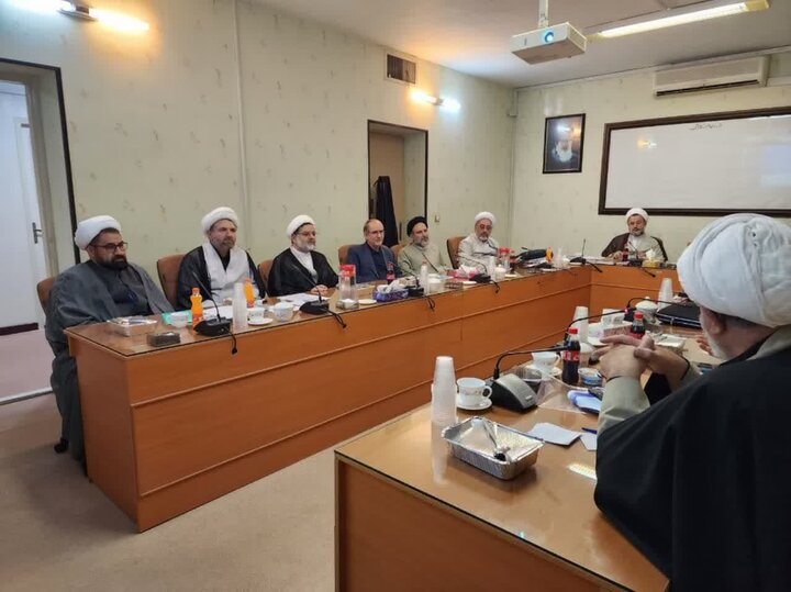 نخستین نشست هماندیشی تدوین دانشنامه اسلامی حقوق بشر برگزار شد