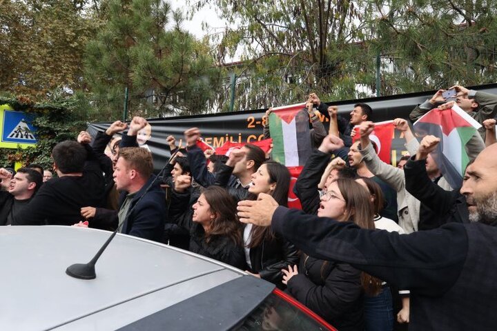 تجمع اعتراضی مردم ترکیه علیه سفر وزیر خارجه آمریکا به آنکارا