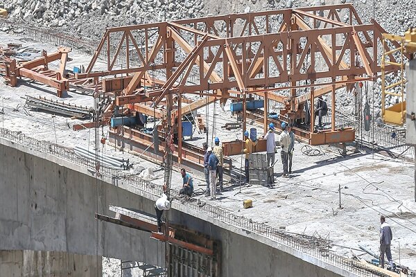 کریدور بزرگراهی غرب کشور آماده افتتاح/۴۸۰کیلومتر زیربارترافیک رفت