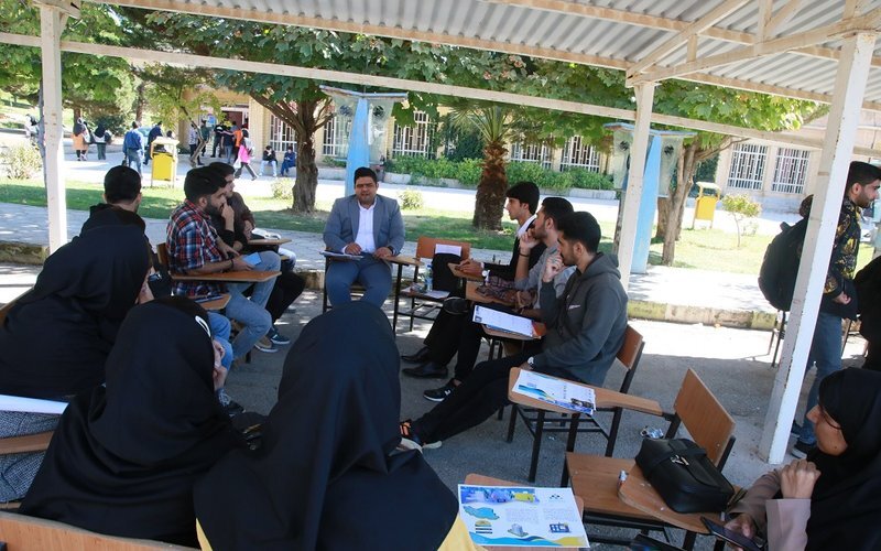 تجلیل از دانشجوهای نخبه مورد حمایت کمیته امداد البرز